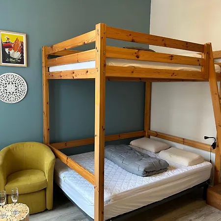 Dans L'ancien Palace Du Mont-dore